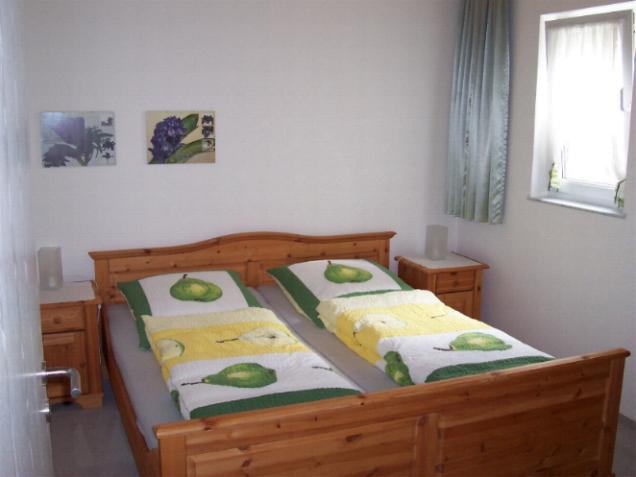 Bild 1 Schlafzimmer